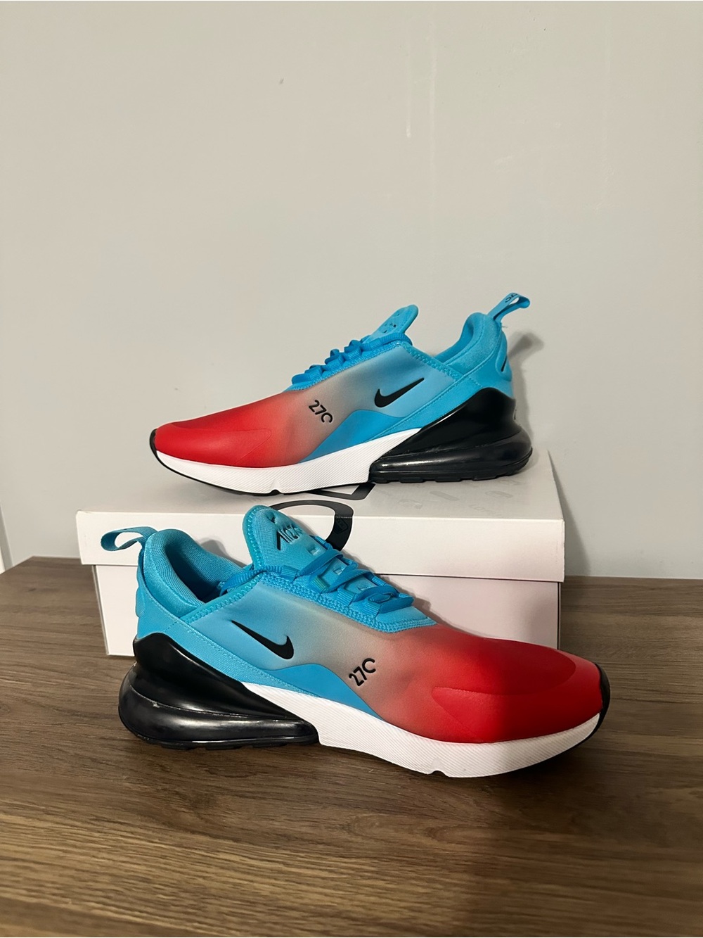 Nike Air 270